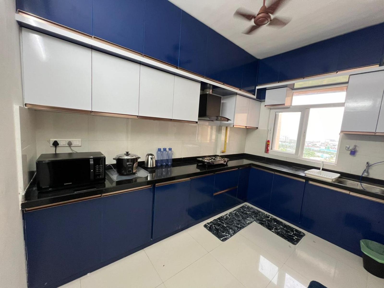 Service Apartment At Financial District Hyderabad Eksteriør billede